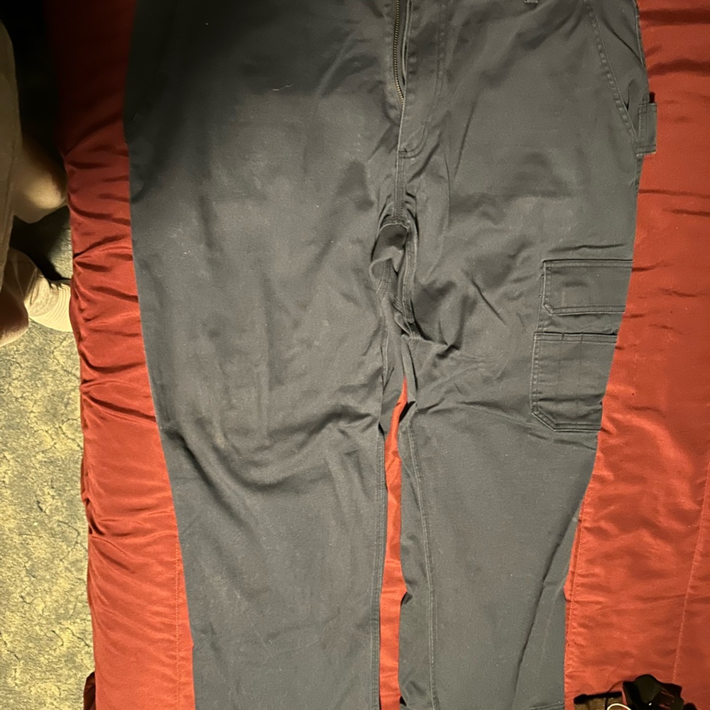 Men’s Navy Duluth trading pant 38x30